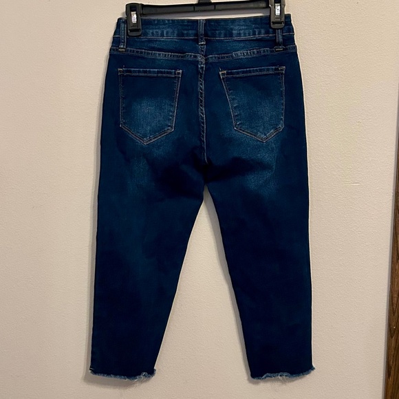 LUVAMI Women’s Denim Capris, LIKE NEW, Size Small - Picture 2 of 7